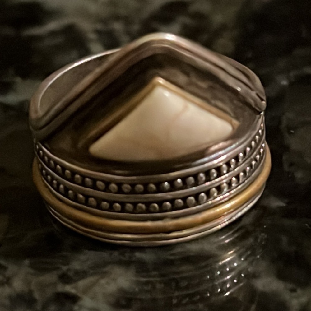 Rare Silpada ring - Pinnacle brass/sterling with genuine howlite